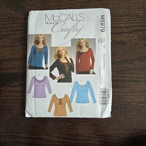 Women's McCall's shirt pattern